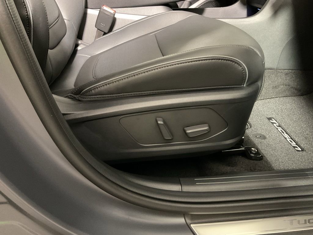 New 2026 Hyundai Tucson Limited FWD image 39