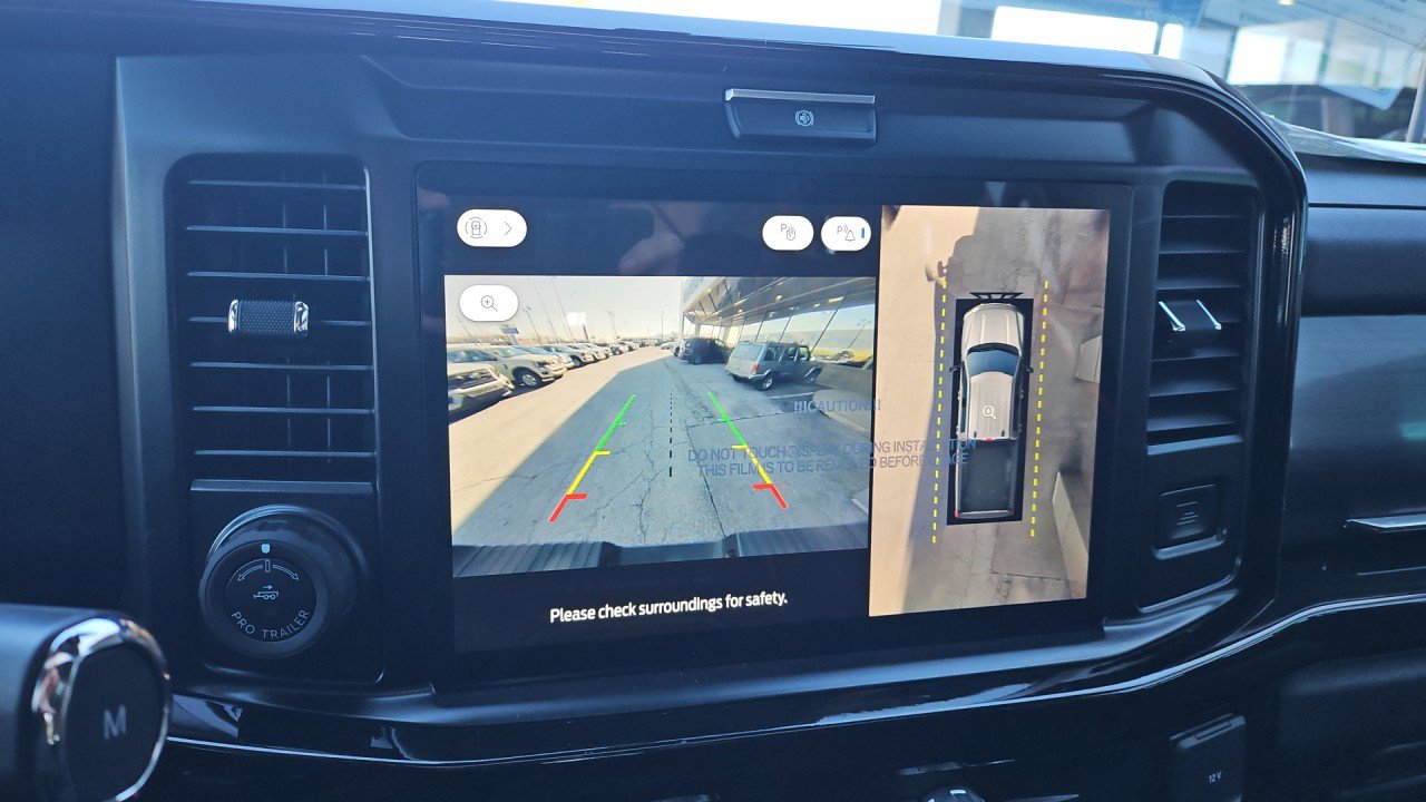 New 2026 Ford F250 Lariat w/ Black Appearance Package image 15