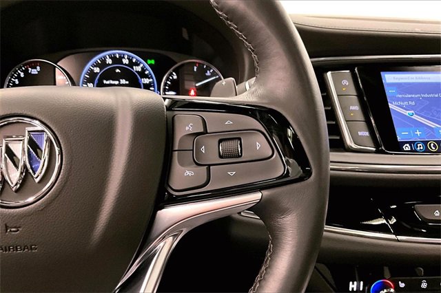 Used 2024 Buick Enclave Avenir image 24