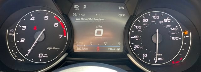 Used 2019 Alfa Romeo Giulia Ti AWD/4WD image 21