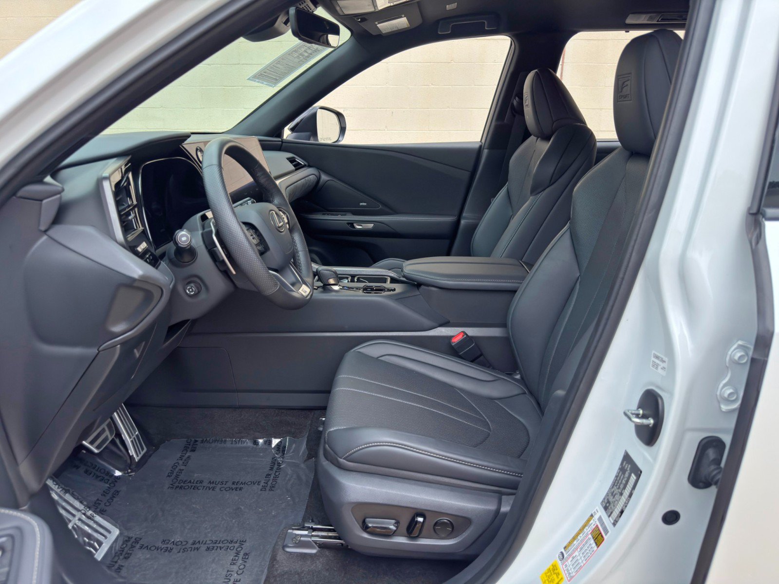 Used 2024 Lexus TX 500h AWD w/ Technology Package image 15