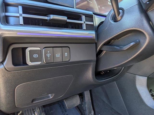 Used 2024 Hyundai Santa Fe Limited image 18