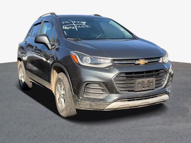 Used 2018 Chevrolet Trax LT w/ LT Convenience Package image 4