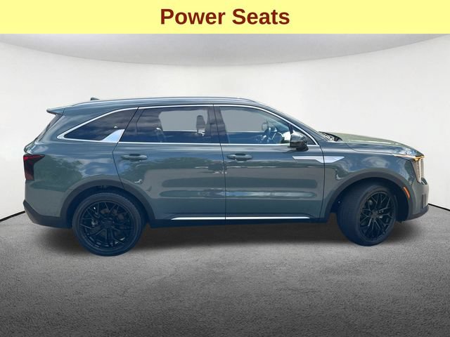 Used 2025 Kia Sorento EX AWD/4WD image 11