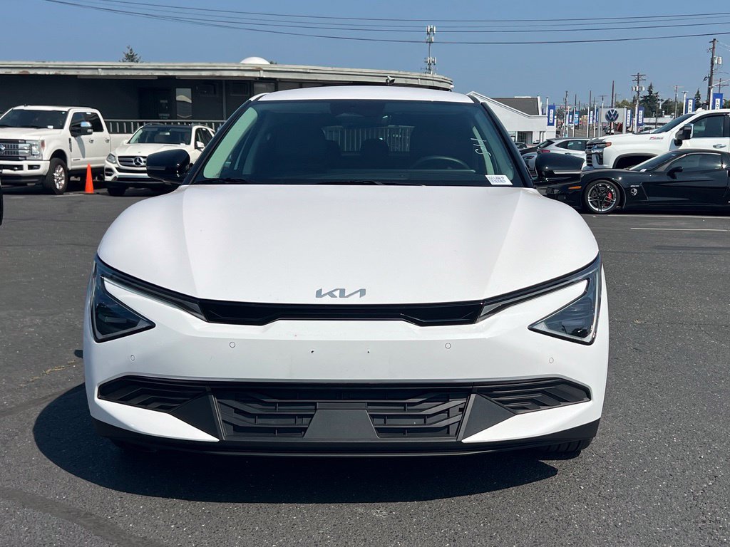 Certified 2025 Kia EV6 Light RWD image 4