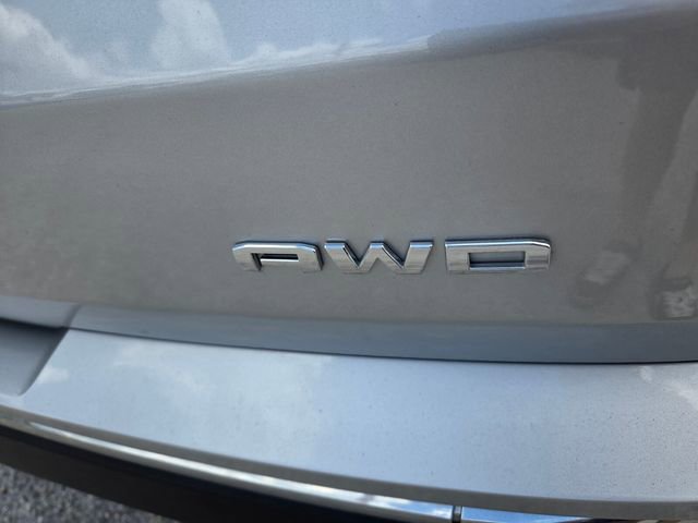 Used 2022 GMC Terrain SLT AWD/4WD image 12