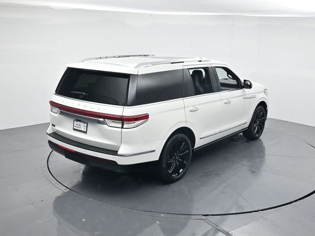 Used 2024 Lincoln Navigator Reserve image 38