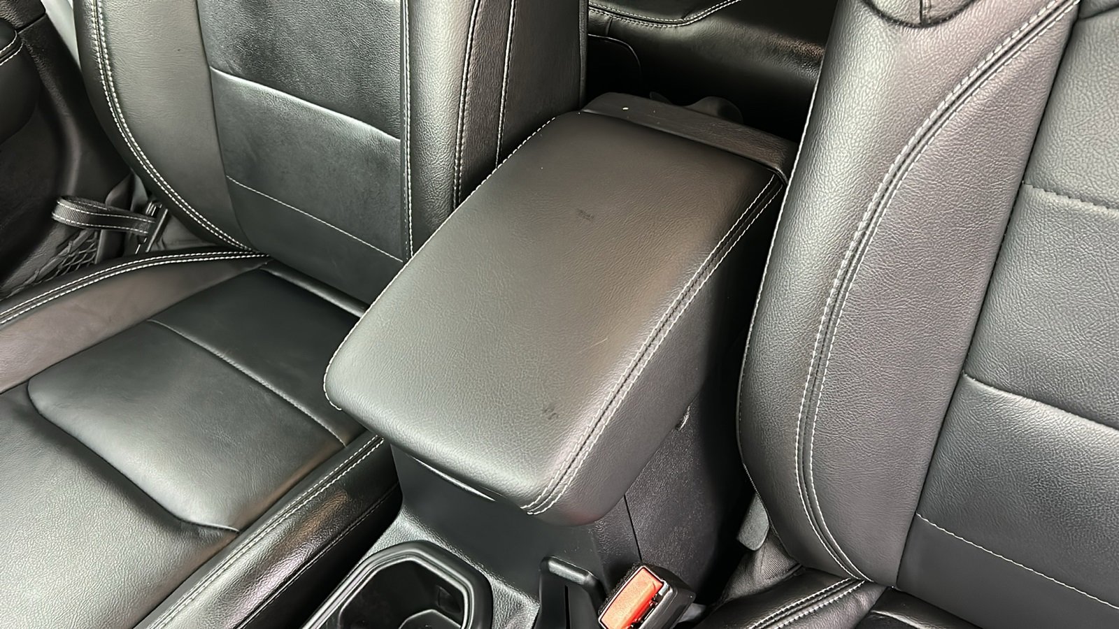 Used 2023 Jeep Wrangler Unlimited Sahara w/ Cold Weather Group image 25