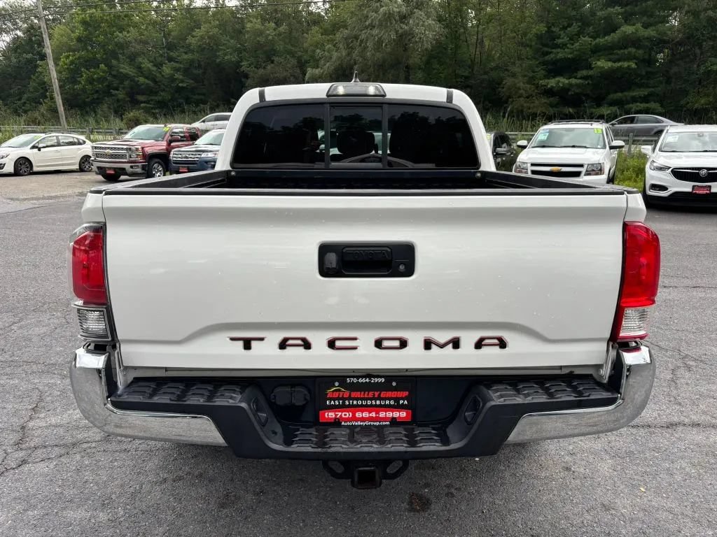 Used 2016 Toyota Tacoma SR5 w/ SR5 Appearance Package (SN) AWD/4WD image 7