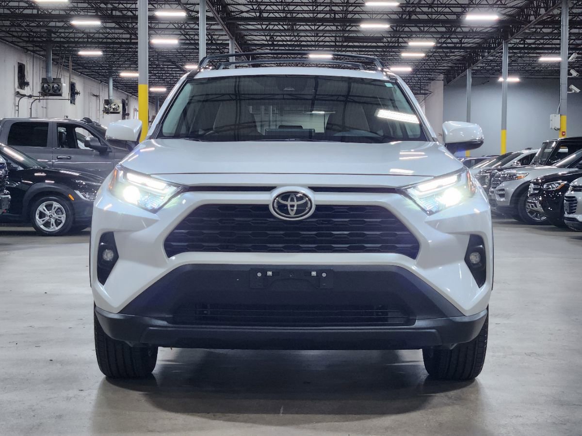 Used 2024 Toyota RAV4 XLE Premium image 2