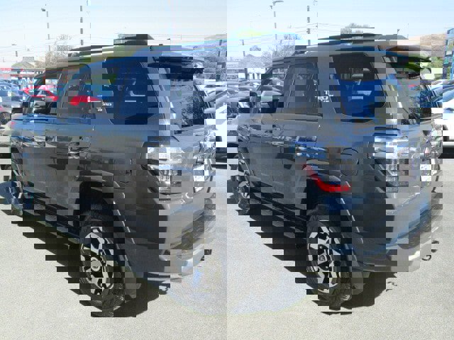 Used 2024 Toyota 4Runner TRD Off-Road image 4