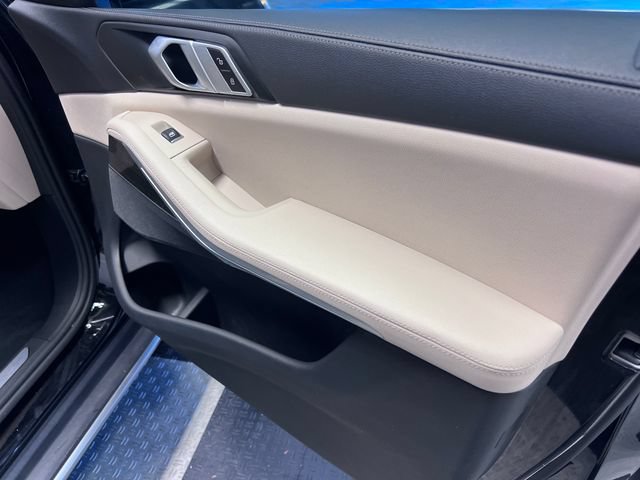 Used 2020 BMW X5 sDrive40i w/ Convenience Package RWD image 12