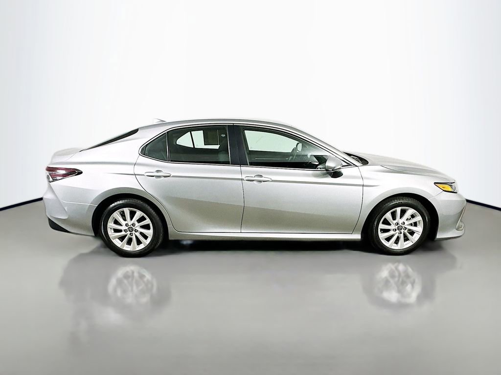 Used 2024 Toyota Camry LE FWD image 7