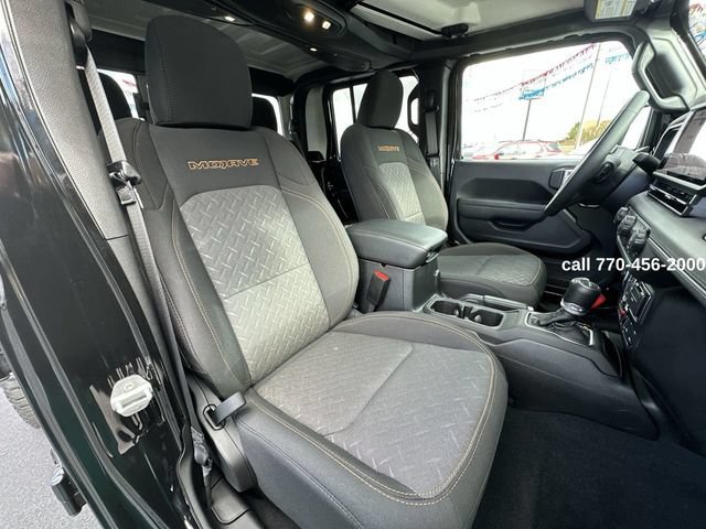 Used 2025 Jeep Gladiator Mojave w/ Convenience Group AWD/4WD image 26