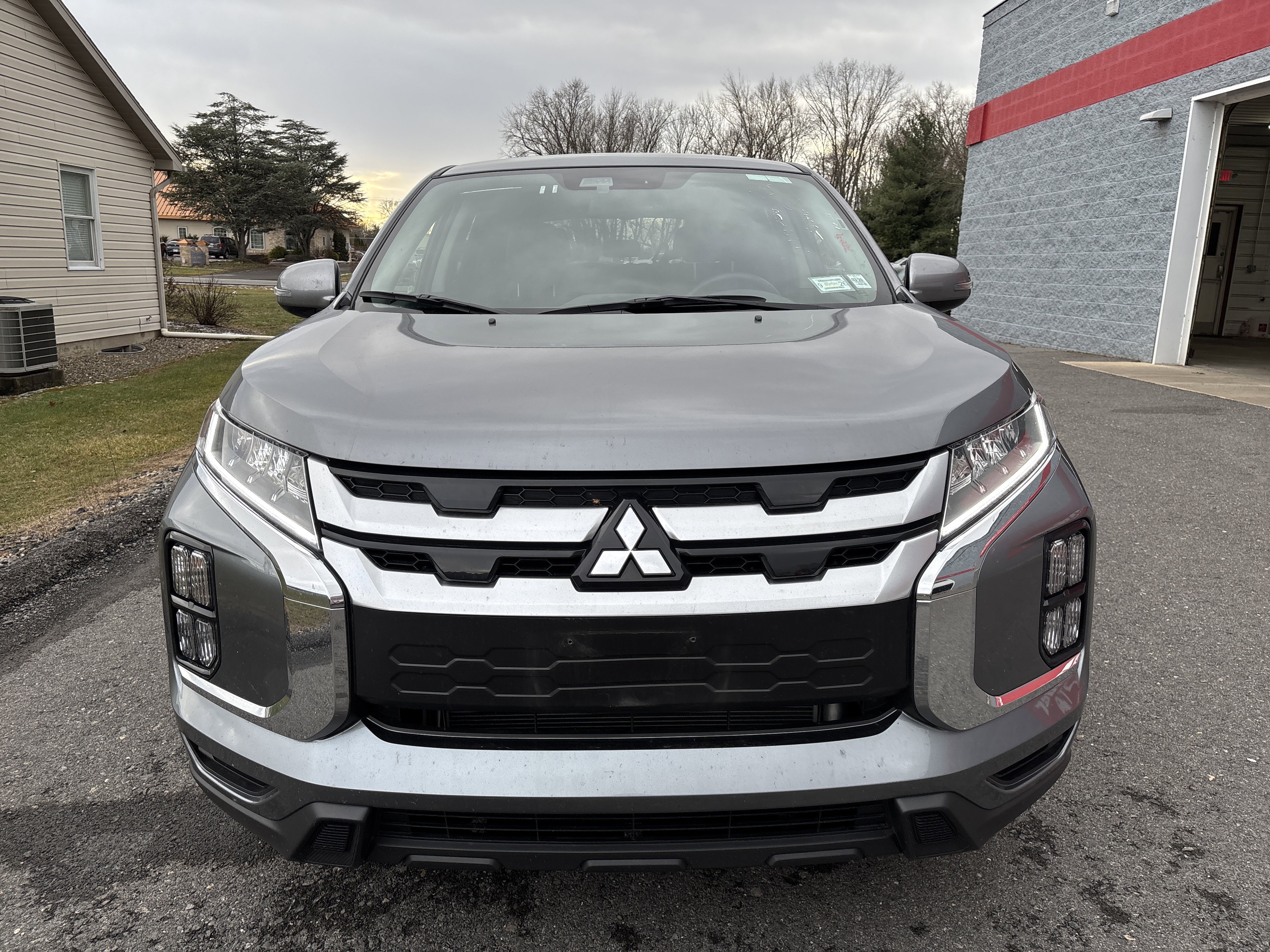 Used 2025 Mitsubishi Outlander Sport SE image 9