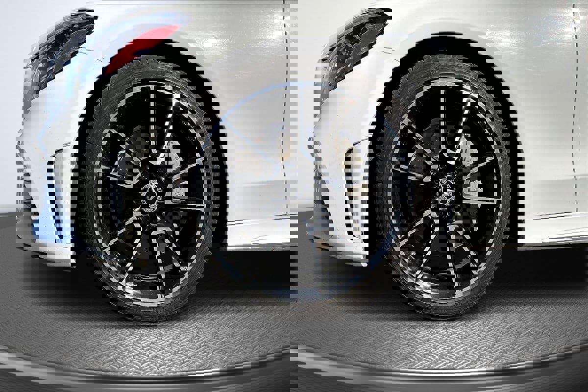 Used 2020 Mercedes-Benz C 300 Sedan image 9