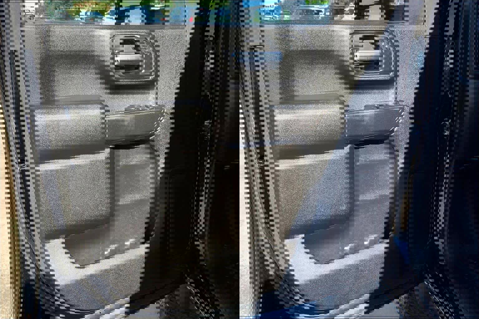 Used 2025 Chevrolet Silverado 2500 Custom w/ Custom Value Package image 21