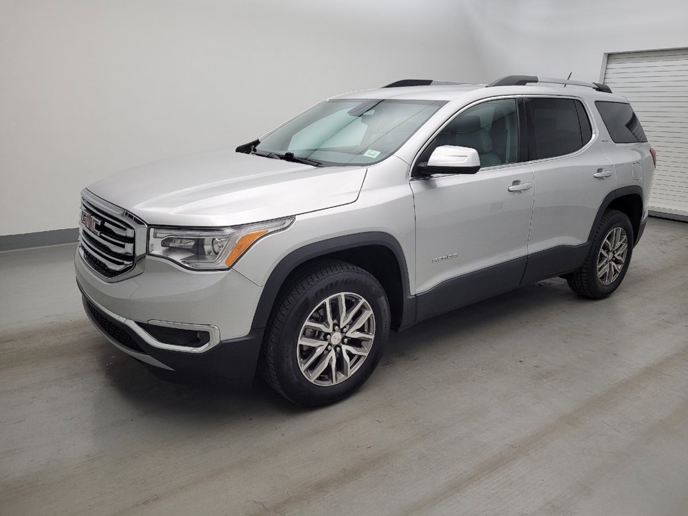 Used 2018 GMC Acadia SLE FWD image 2