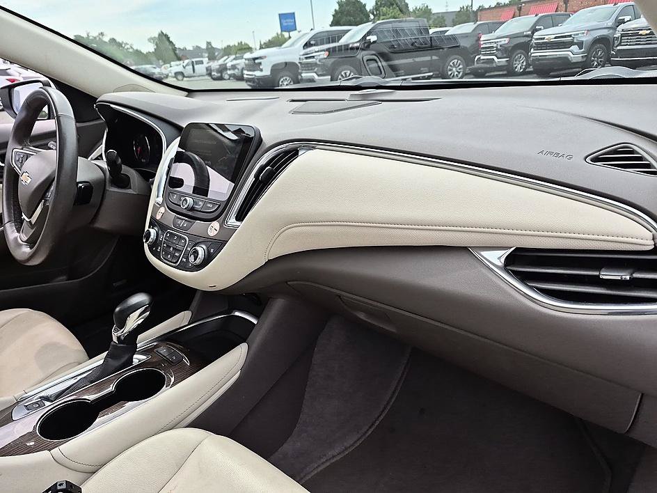 Certified 2024 Chevrolet Malibu LT FWD image 35