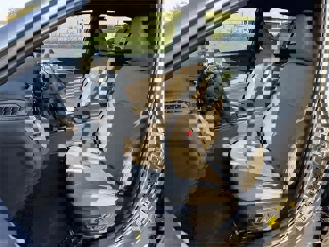 Used 2025 Toyota Camry SE image 12