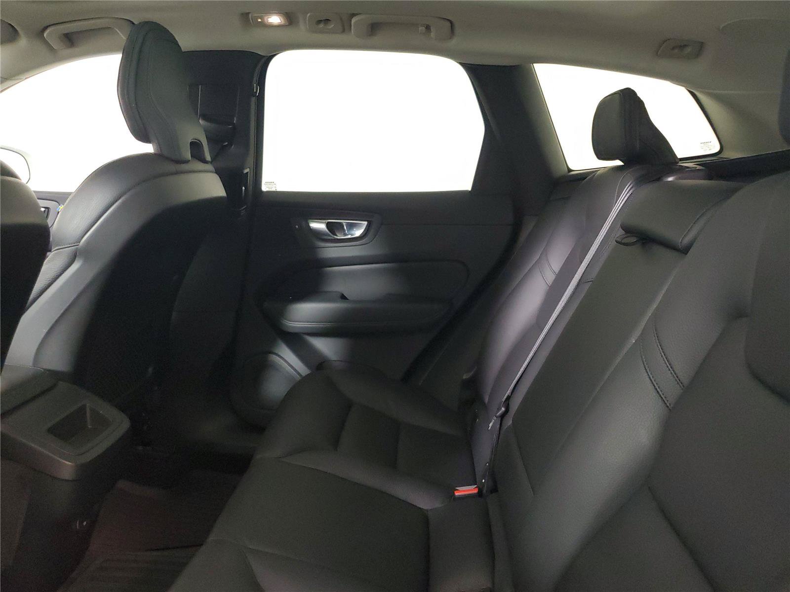 Certified 2023 Volvo XC60 B5 Plus w/ Protection Package Premier FWD image 12