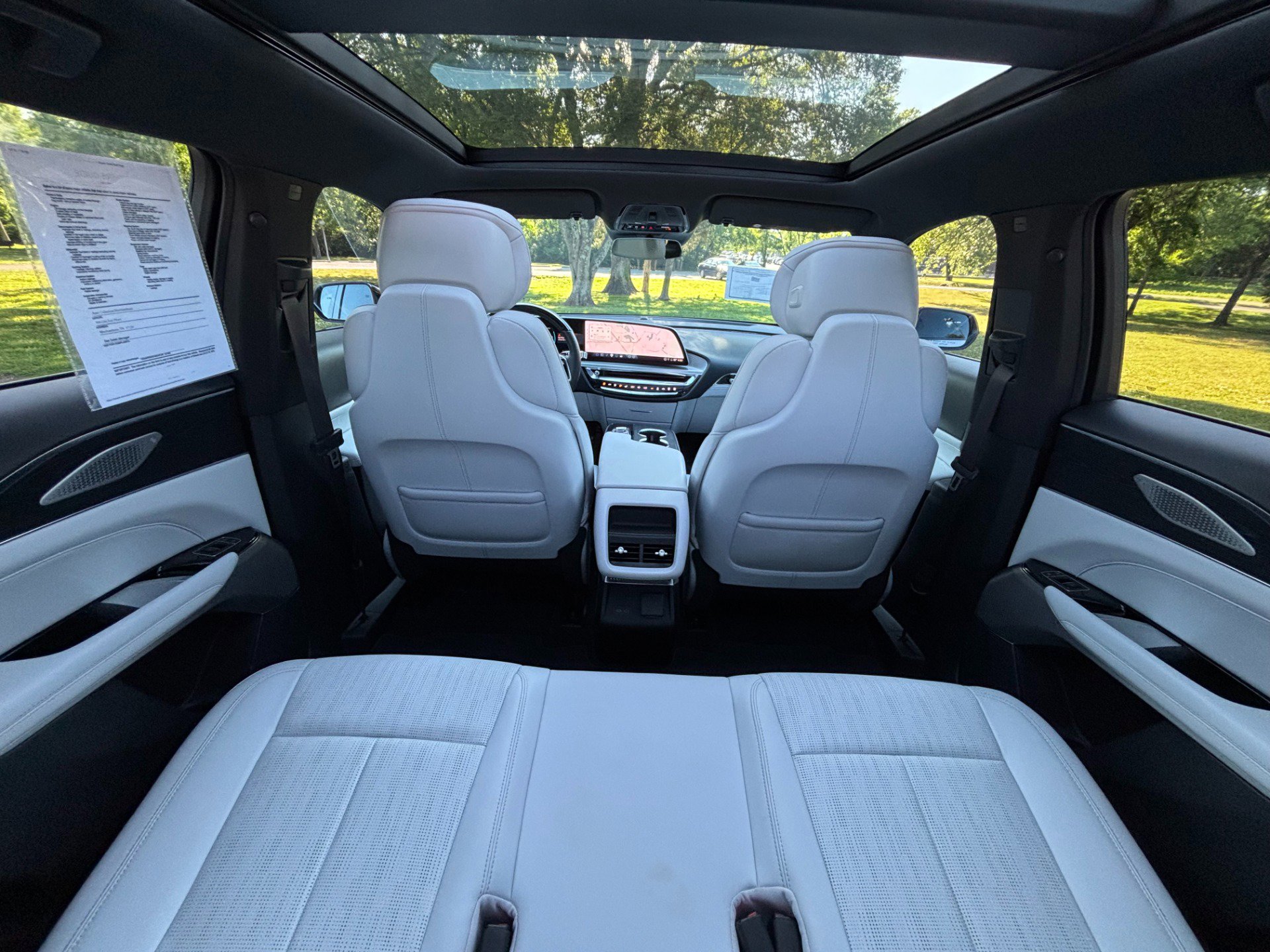 Used 2024 Cadillac Lyriq Sport RWD image 32