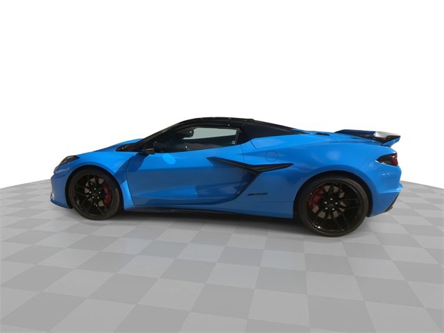 Used 2025 Chevrolet Corvette Z06 image 8