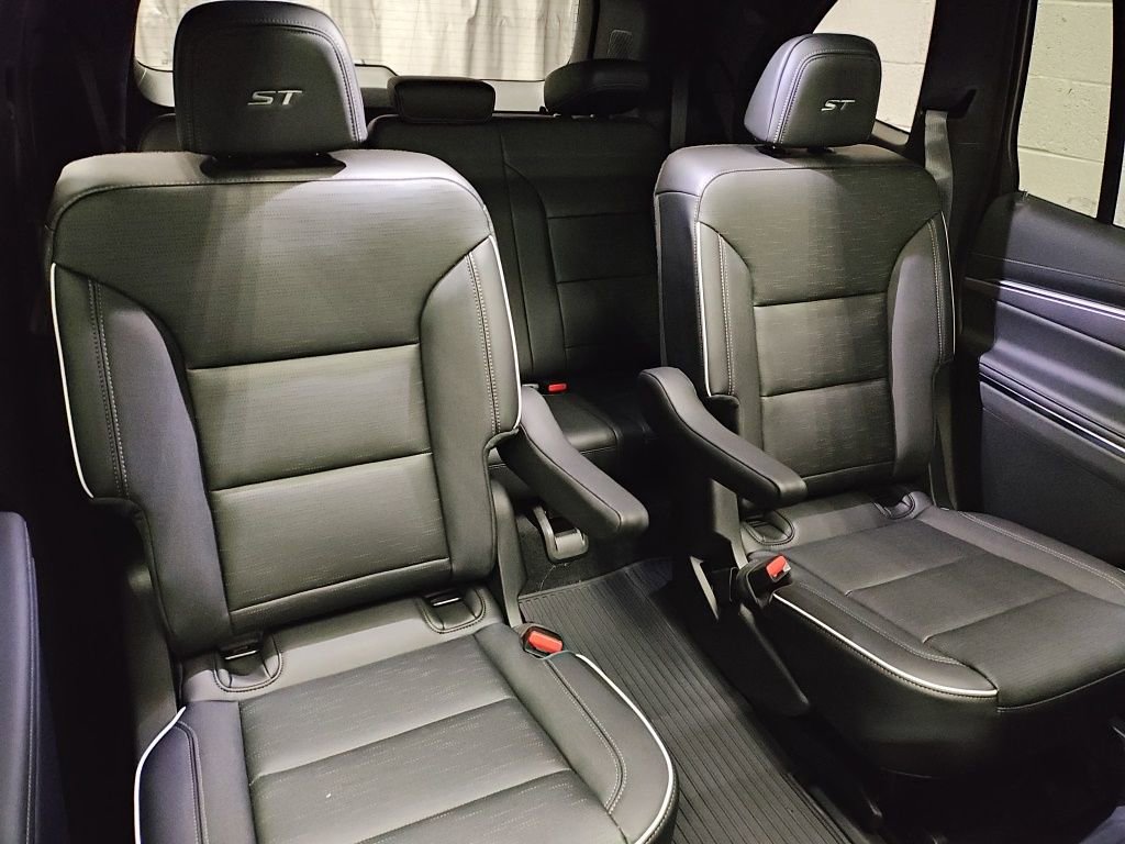 New 2026 Buick Enclave Sport Touring w/ Power Package image 11