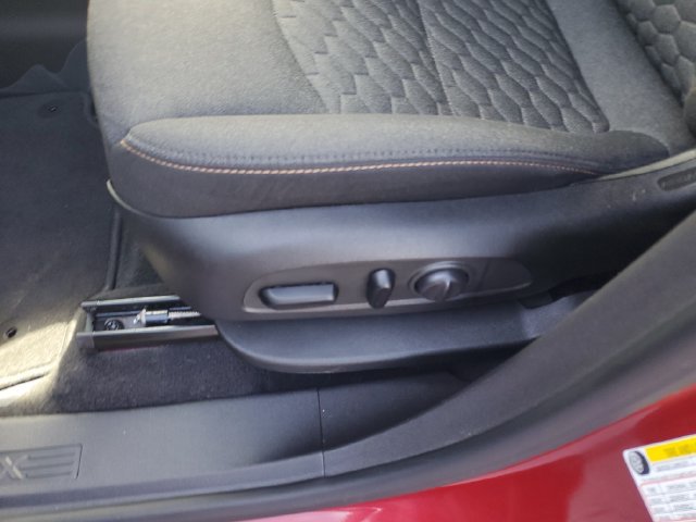 Used 2019 Chevrolet Equinox LT w/ Driver Convenience Package FWD image 18
