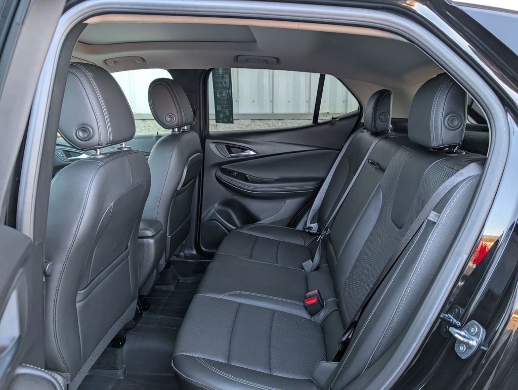 Certified 2022 Buick Encore GX Essence w/ Advanced Technology Package image 13