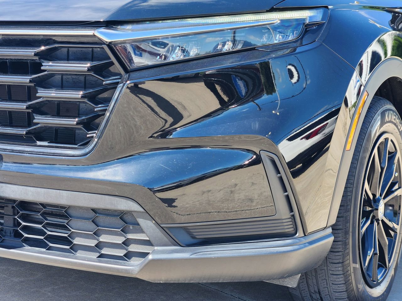 Used 2023 Honda CR-V EX image 9