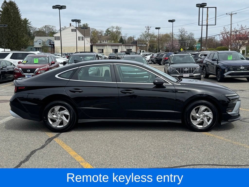 Used 2025 Hyundai Sonata SE FWD image 7