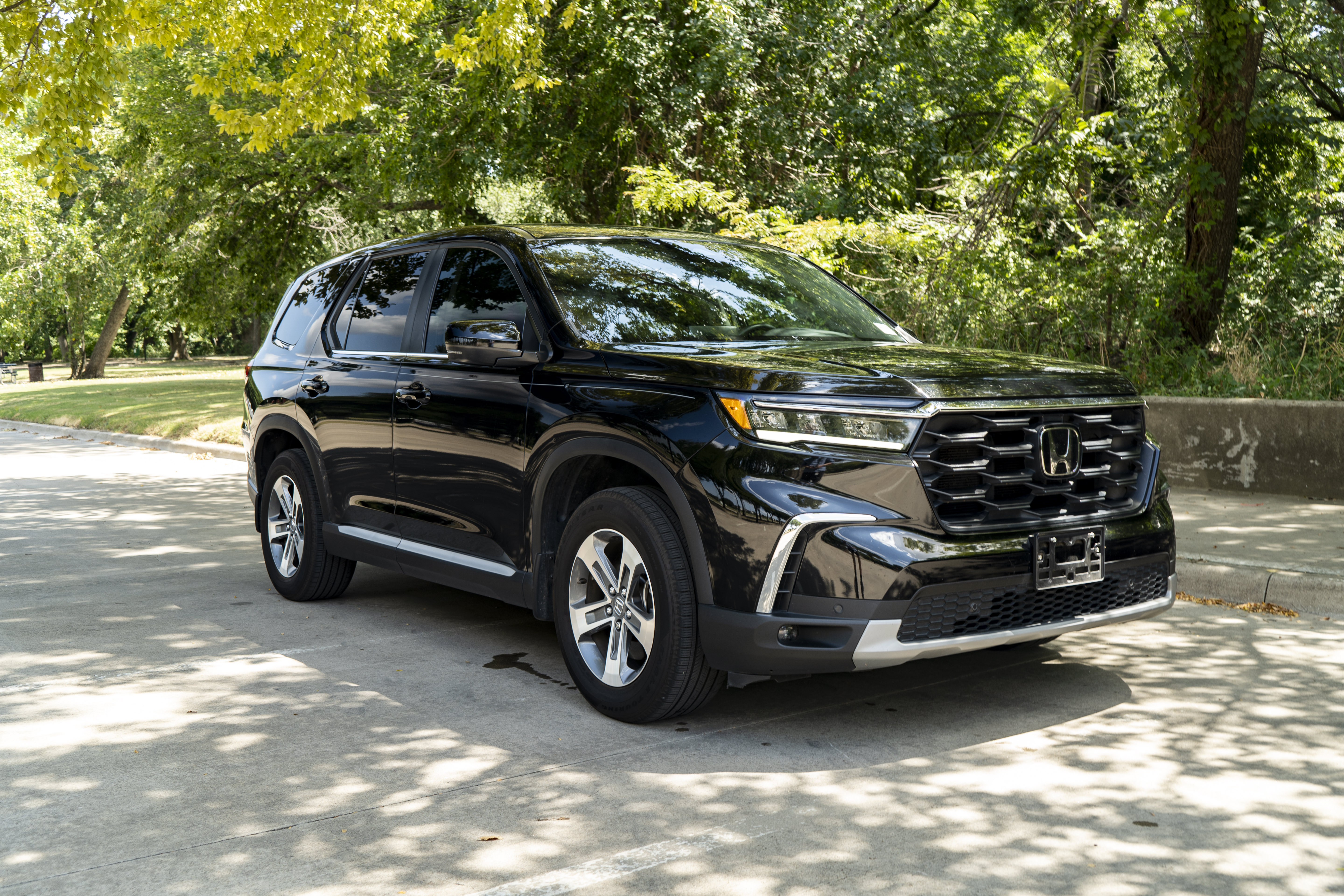 Certified 2025 Honda Pilot EX-L image 2