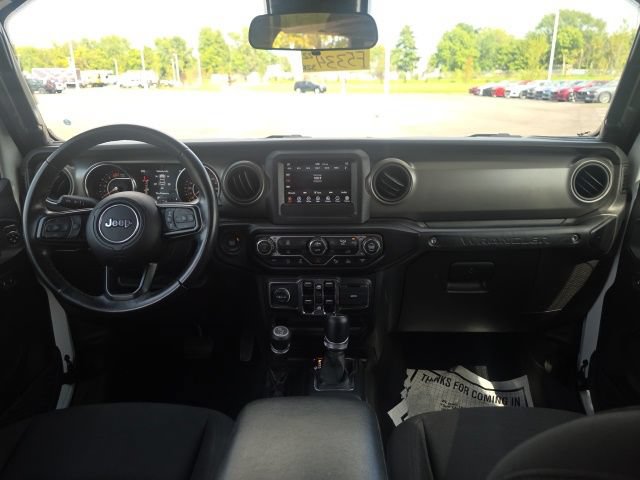 Used 2022 Jeep Wrangler Unlimited Sport AWD/4WD image 17