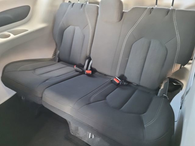 Certified 2023 Chrysler Voyager LX FWD image 18
