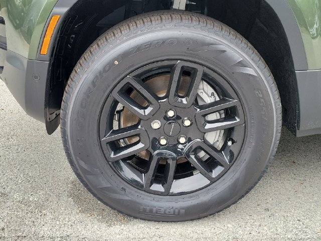 New 2026 Land Rover Defender 110 S AWD/4WD image 9