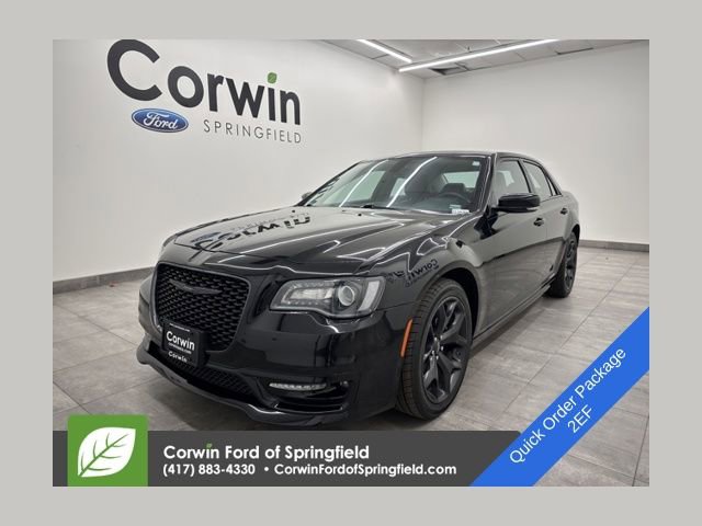 Used 2022 Chrysler 300 Touring L