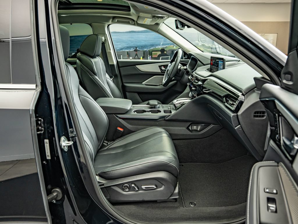 Used 2023 Acura MDX SH-AWD w/ Technology Package image 39