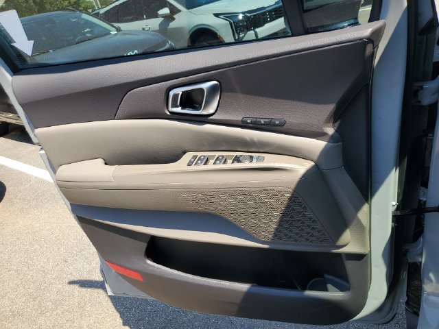 New 2026 Kia Carnival EX FWD image 25