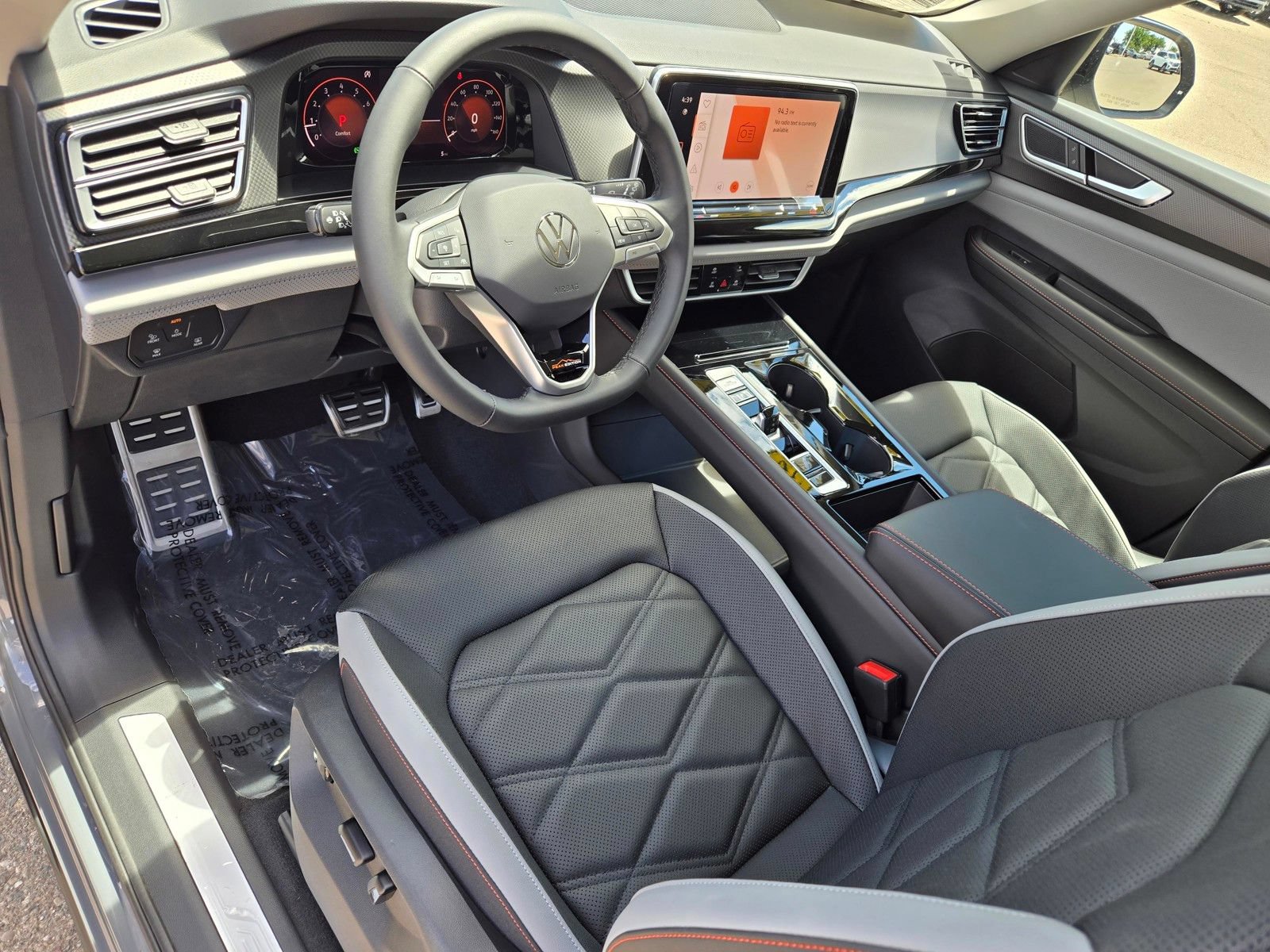 New 2026 Volkswagen Atlas Peak Edition AWD/4WD image 10