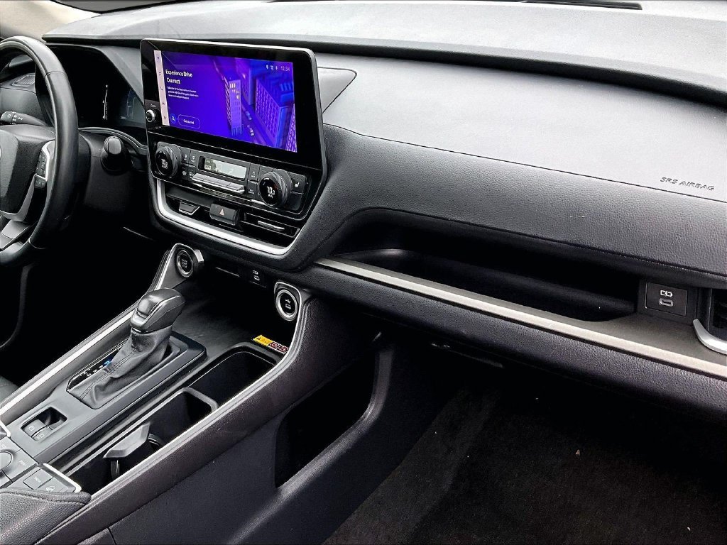 Used 2025 Toyota Grand Highlander AWD image 14