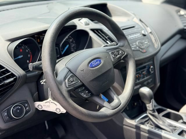 Used 2017 Ford Escape SE FWD image 9