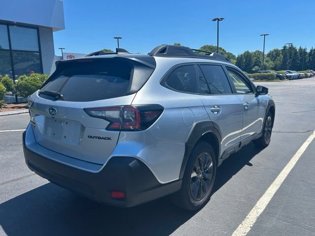 Used 2025 Subaru Outback Onyx Edition AWD/4WD image 4