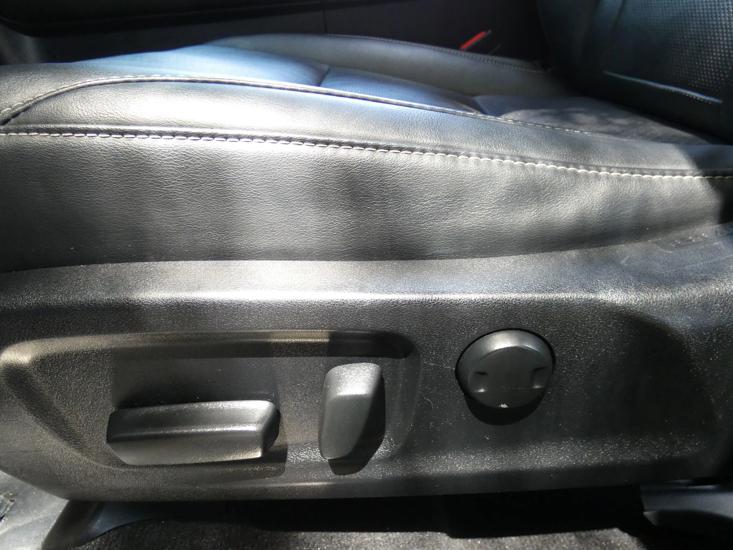 Used 2020 Lexus RX 350L FWD w/ Premium Package image 49