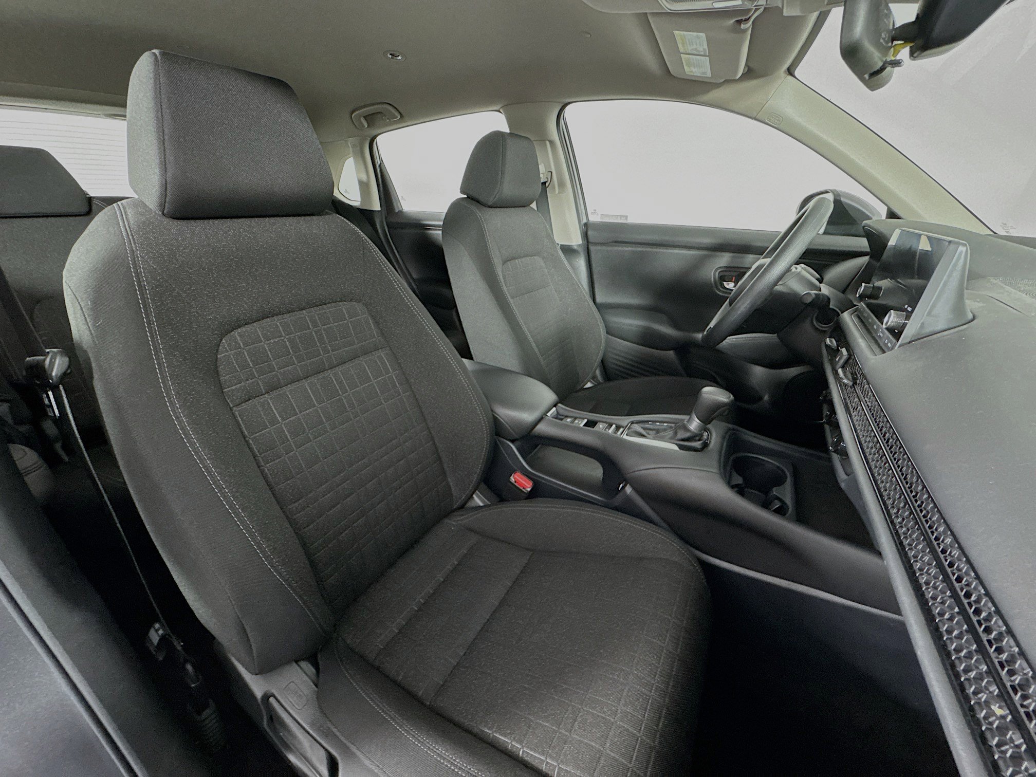 Certified 2023 Honda HR-V LX image 25