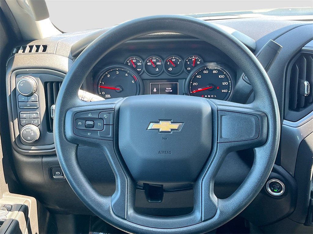 Used 2024 Chevrolet Silverado 2500 Custom w/ Custom Value Package image 11