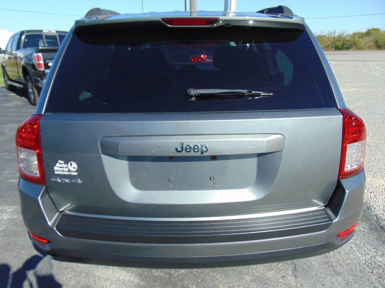 Used 2012 Jeep Compass Sport image 7