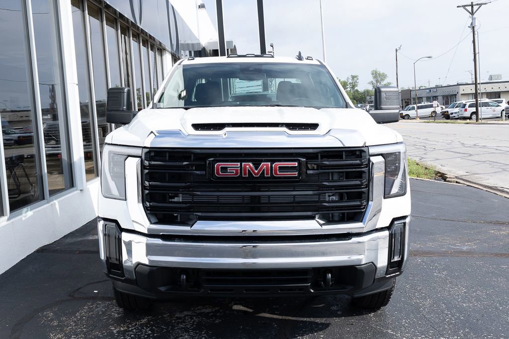 New 2026 GMC Sierra 3500 Pro w/ Snow Plow Prep Package AWD/4WD image 7