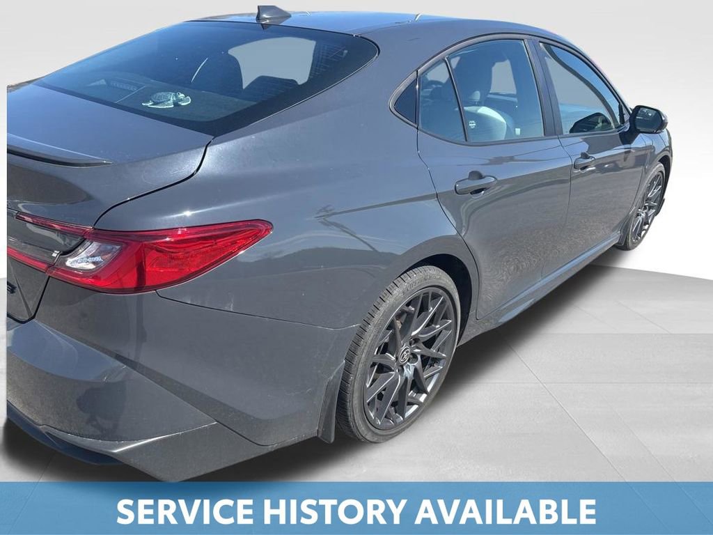 Used 2025 Toyota Camry SE image 8