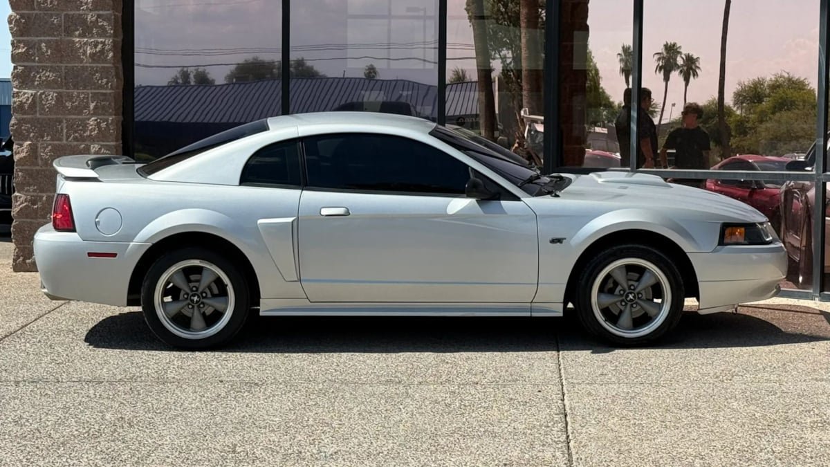 Used 2001 Ford Mustang GT Premium RWD image 14